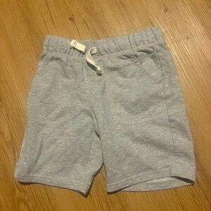 Size 6 boys, Carter’s gray shorts